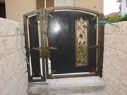 שער כניסה לבית בעבודת יד